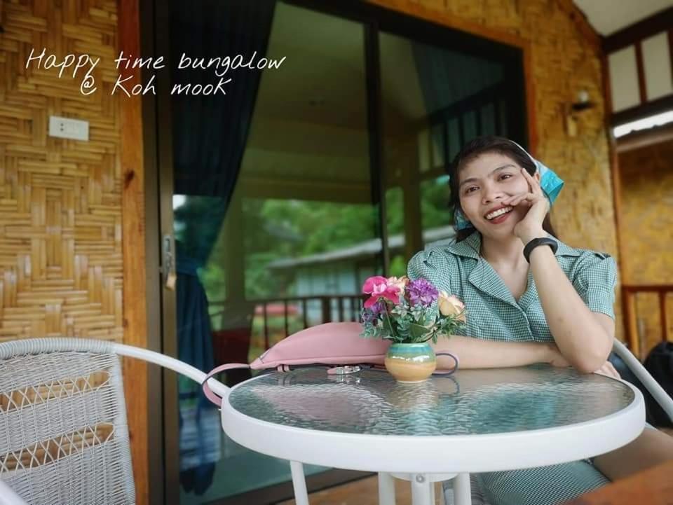 Kohmook Happy Time Bungalow Ko Muk Extérieur photo